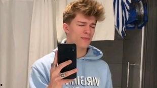 娱乐吃瓜解说博主